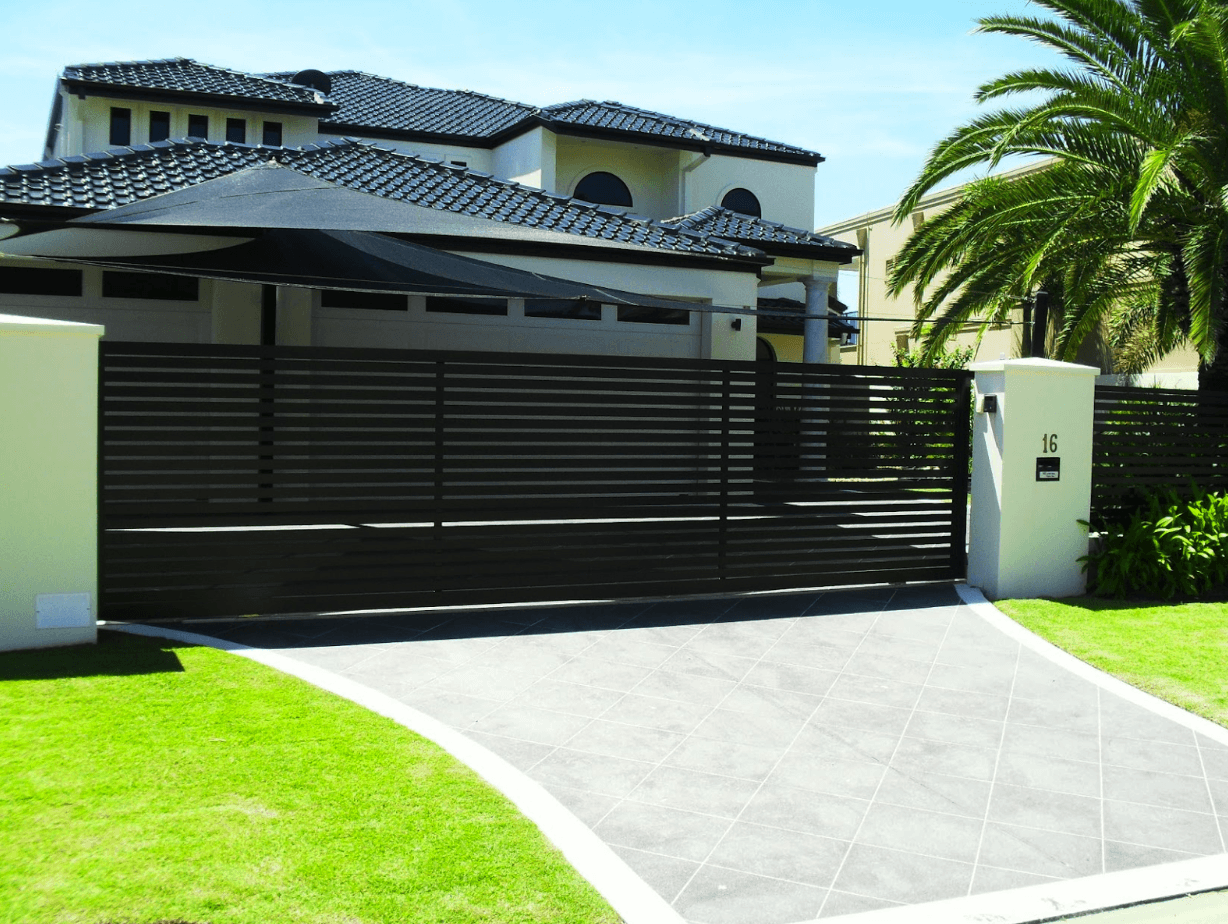 Choosing the Right Aluminum Gate Fence